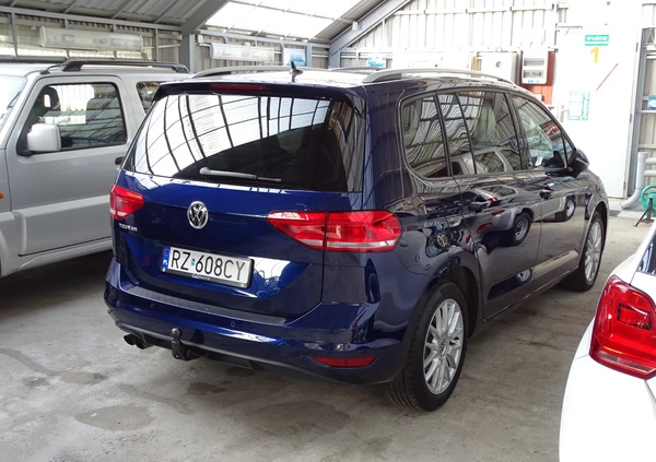 Volkswagen Touran cena 79800 przebieg: 68250, rok produkcji 2018 z Toruń małe 781